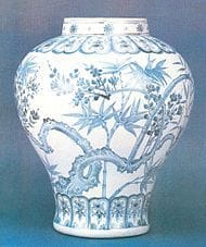 korean vase