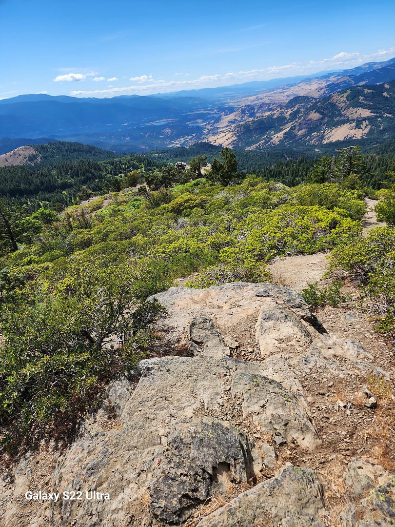 HIking Hobart’s Ridge Near Ashland, Oregon